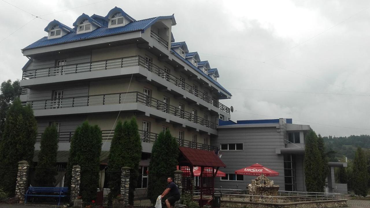 Hotel Ineul Óradna Kültér fotó