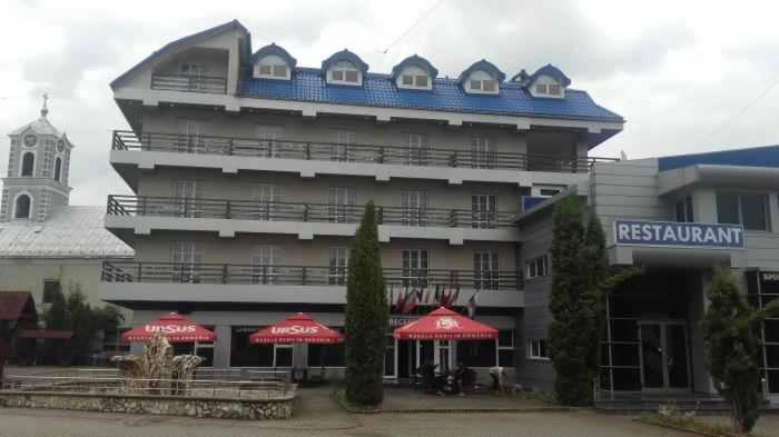 Hotel Ineul Óradna Kültér fotó